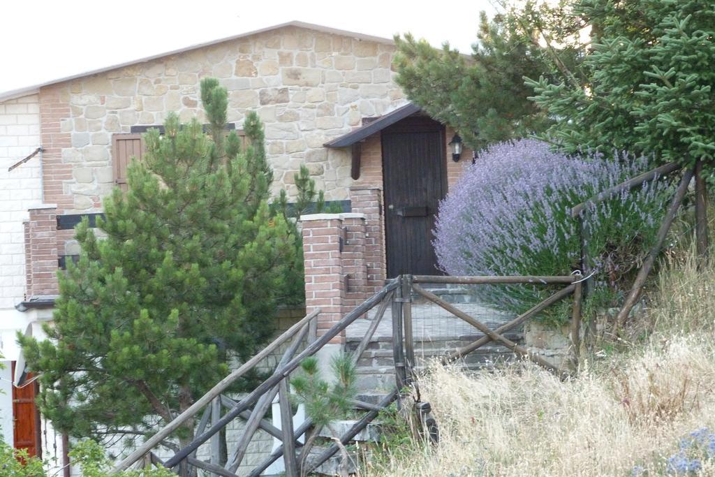 La Kumari Villa Pintura di Bolognola Kültér fotó