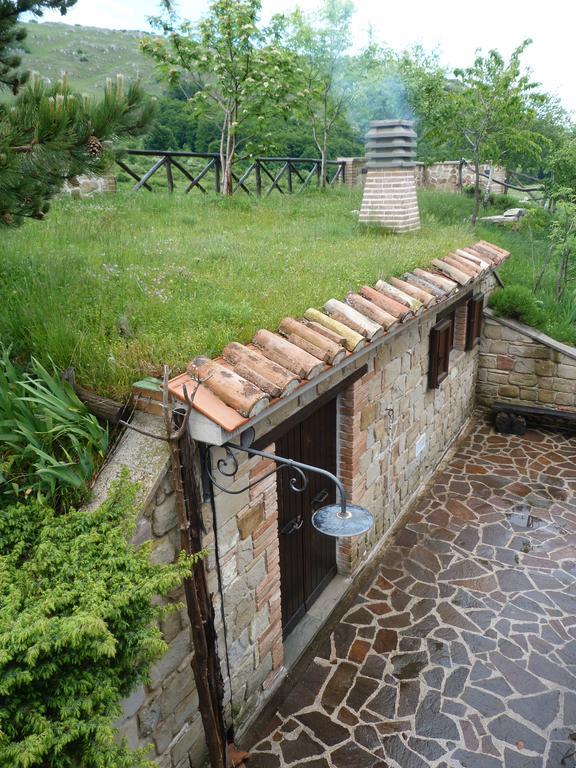 La Kumari Villa Pintura di Bolognola Kültér fotó